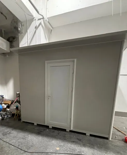 組合屋（鋁通結構、隔熱板圍封）｜機場｜新概念真實工程